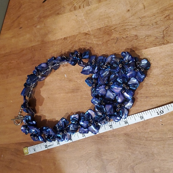 Blue Shell Flower & Bead Bid Statement Necklace - Picture 6 of 7